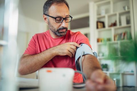 Monitoring blood pressure at home